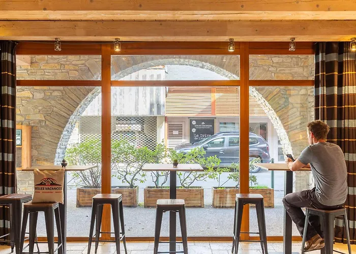 T2 Avec Piscine, Sauna, Hammam Et Wi-fi Au Centre De Saint-lary - Fr-1-296-404 Appartement Saint-Lary-Soulan